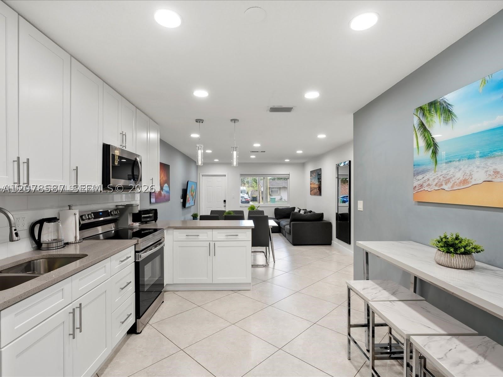 5063 SW 27th Ave – photo 1
