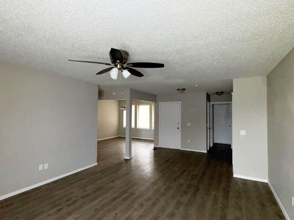 2228 S Whitbourne Pl – photo 4