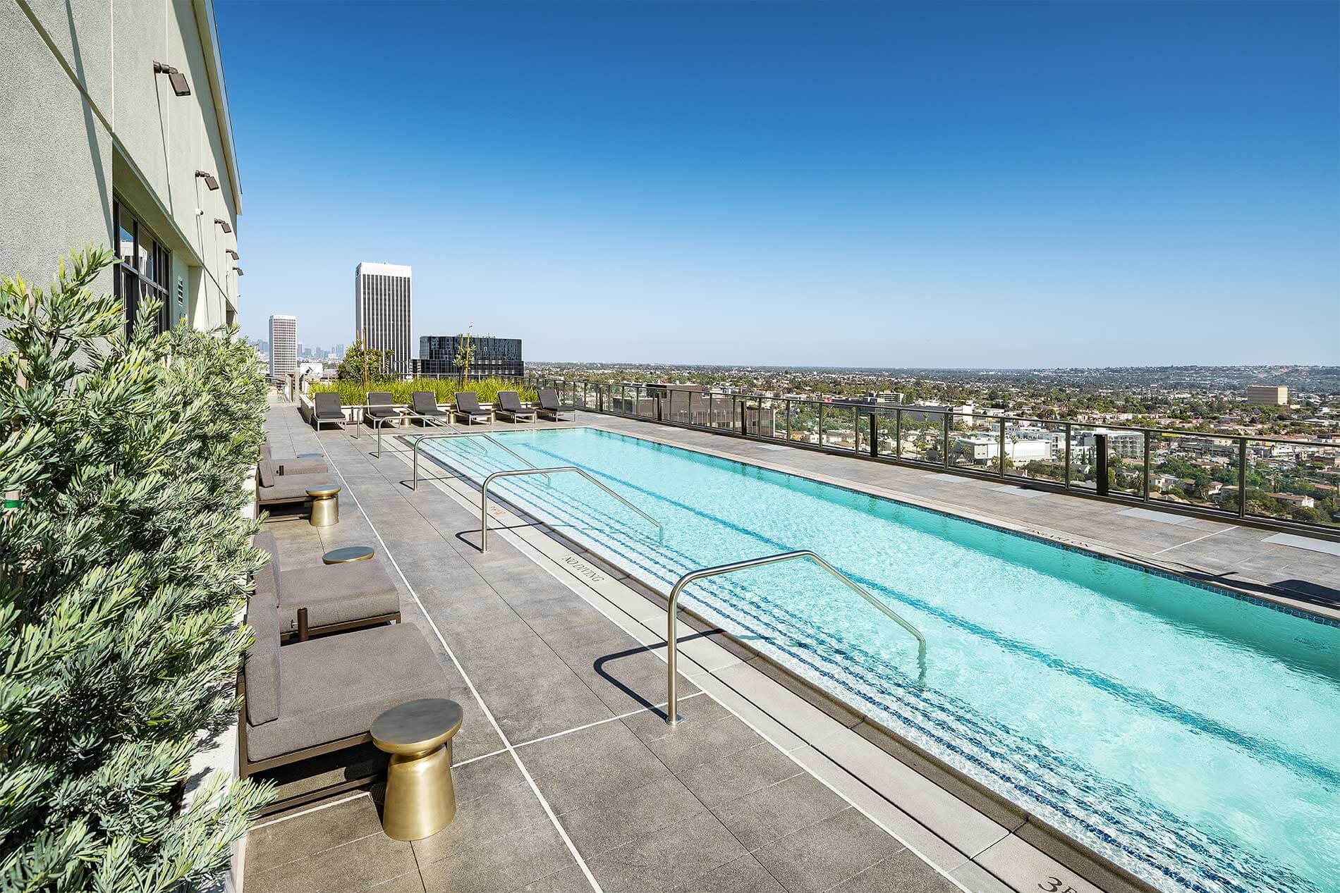Vision on Wilshire – photo 4