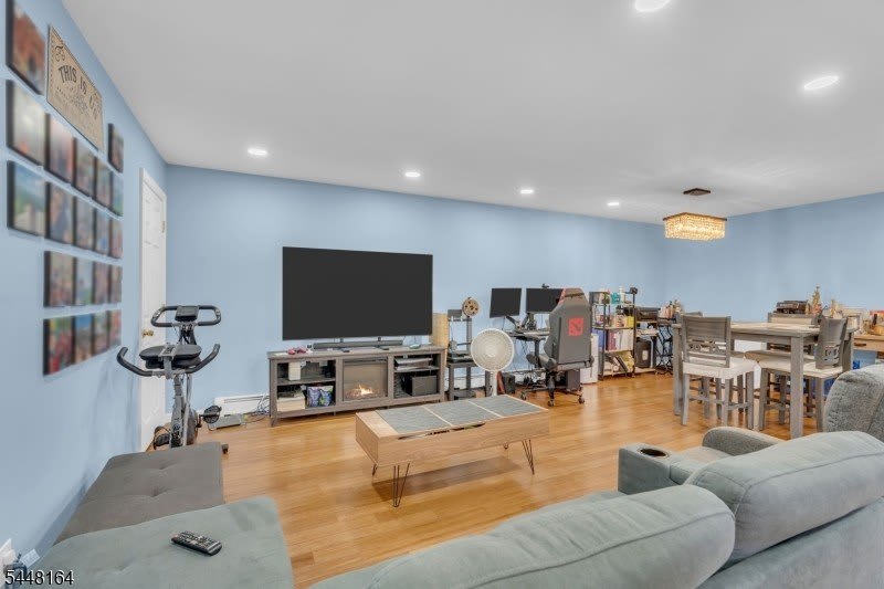 527 Andria Ave – photo 4