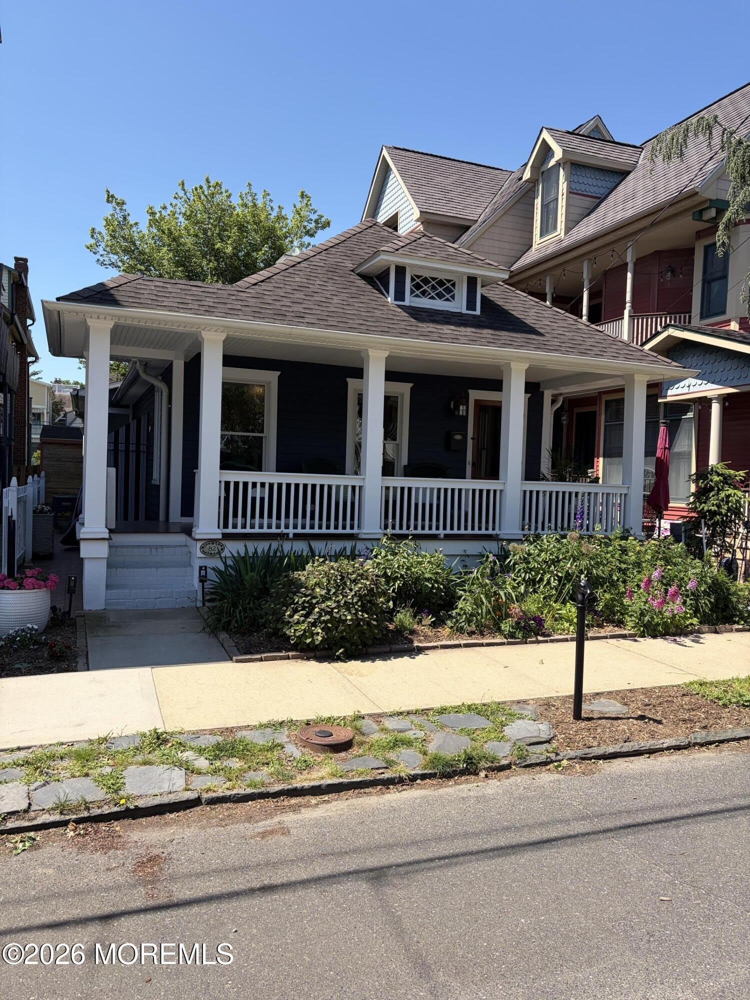 82 Abbott Avenue – photo 1