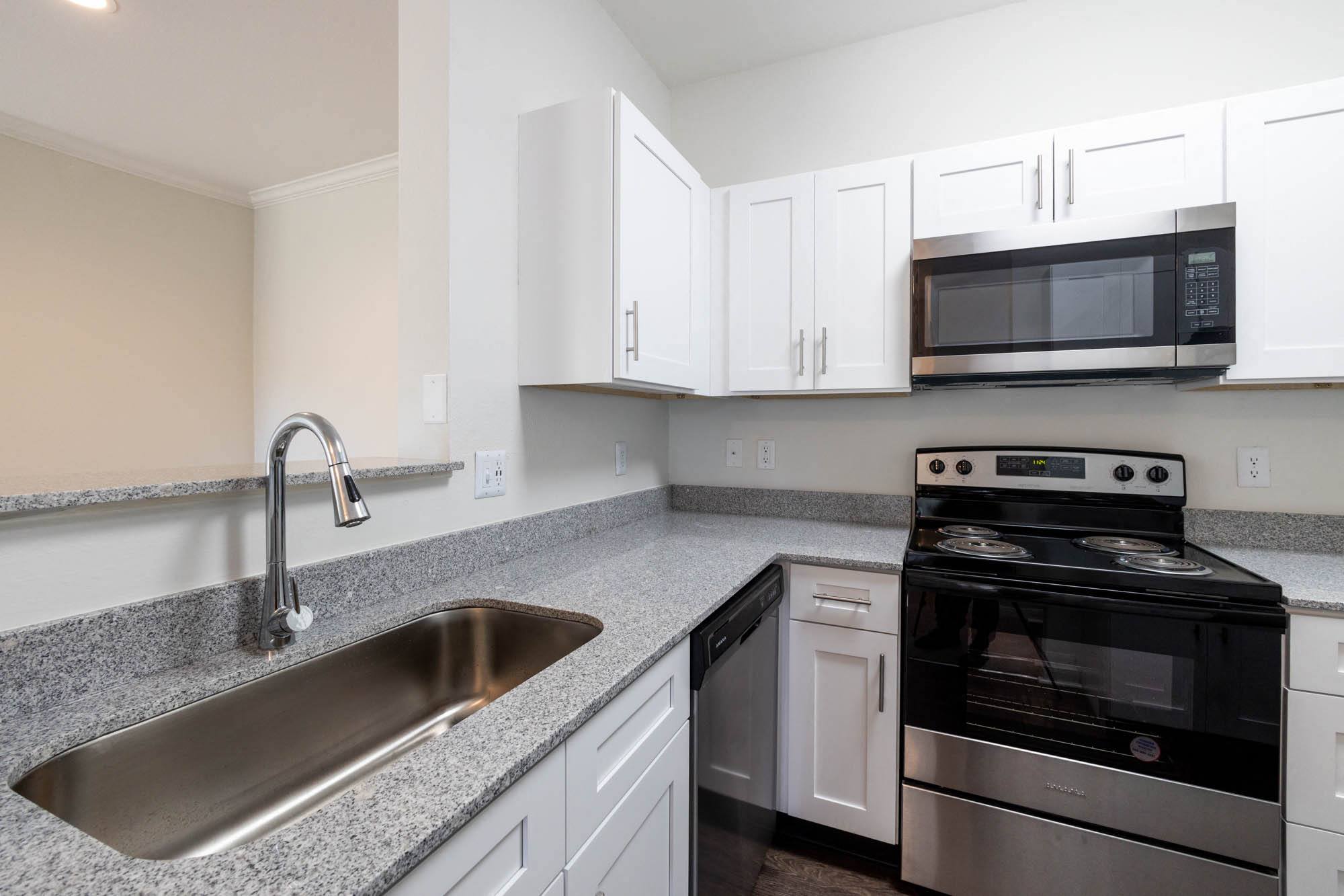 Center Point Apartments – photo 5