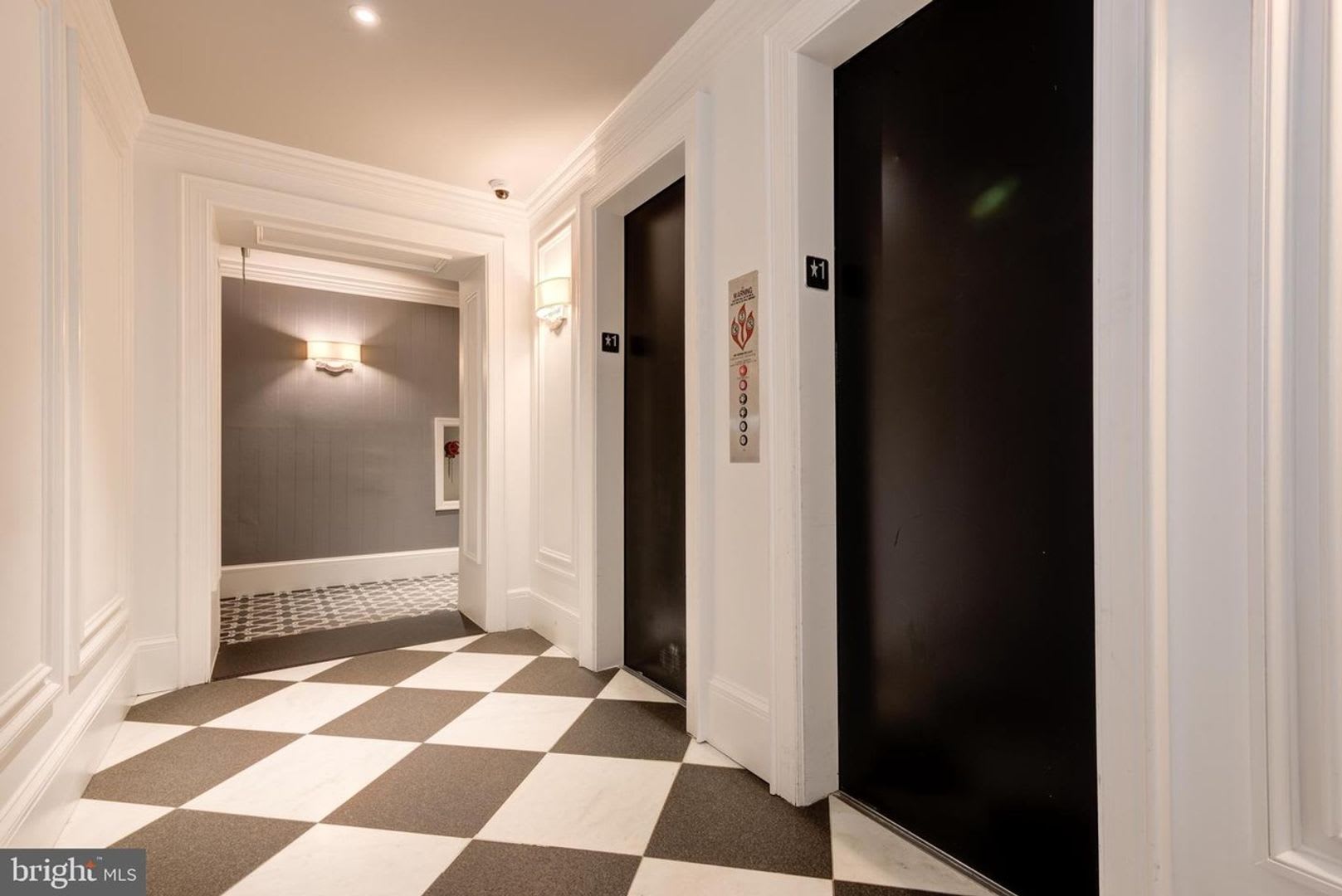 Dual-Entry Designer 2BR – photo 4