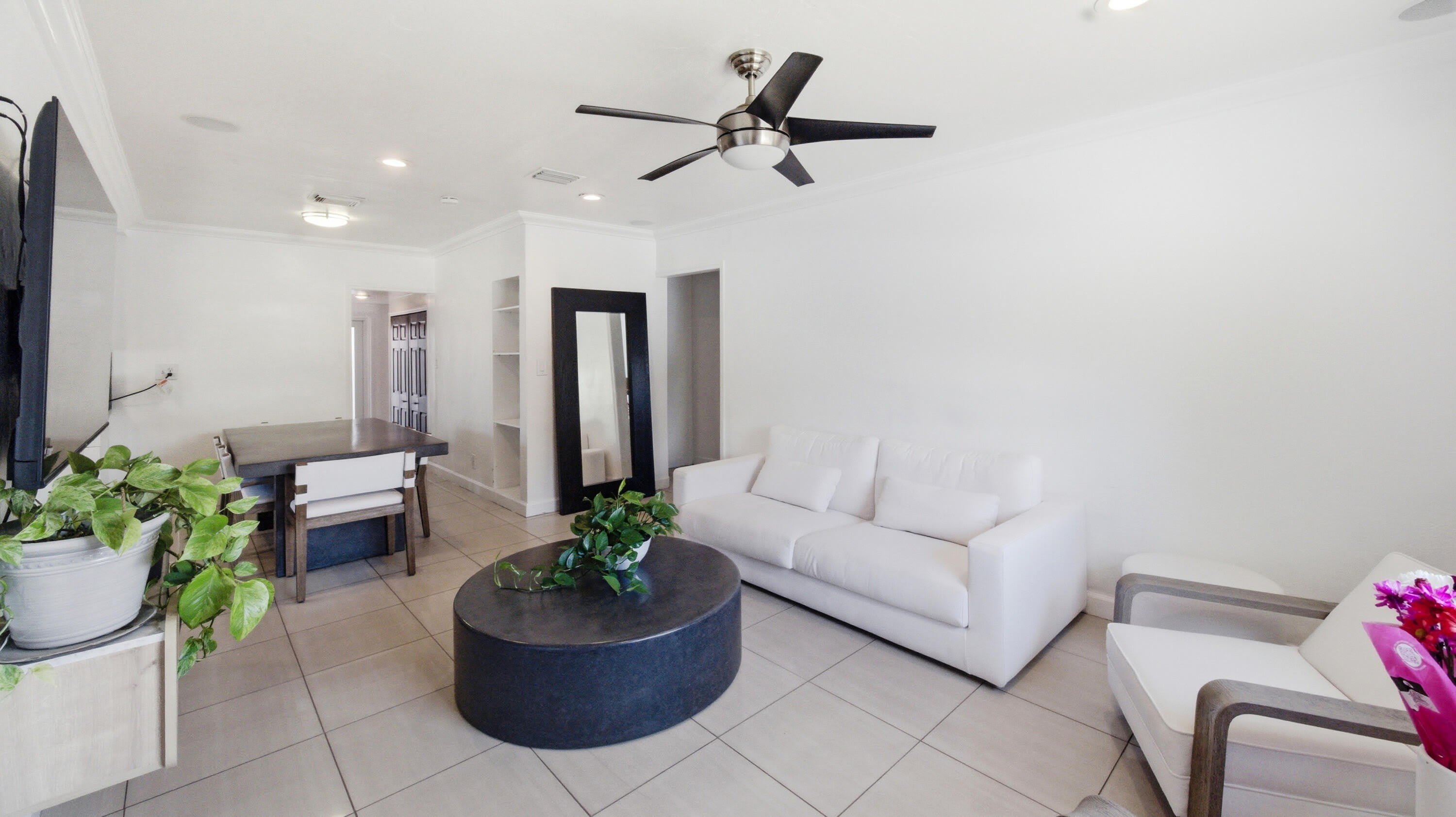 1234 NW 7th Avenue – photo 2
