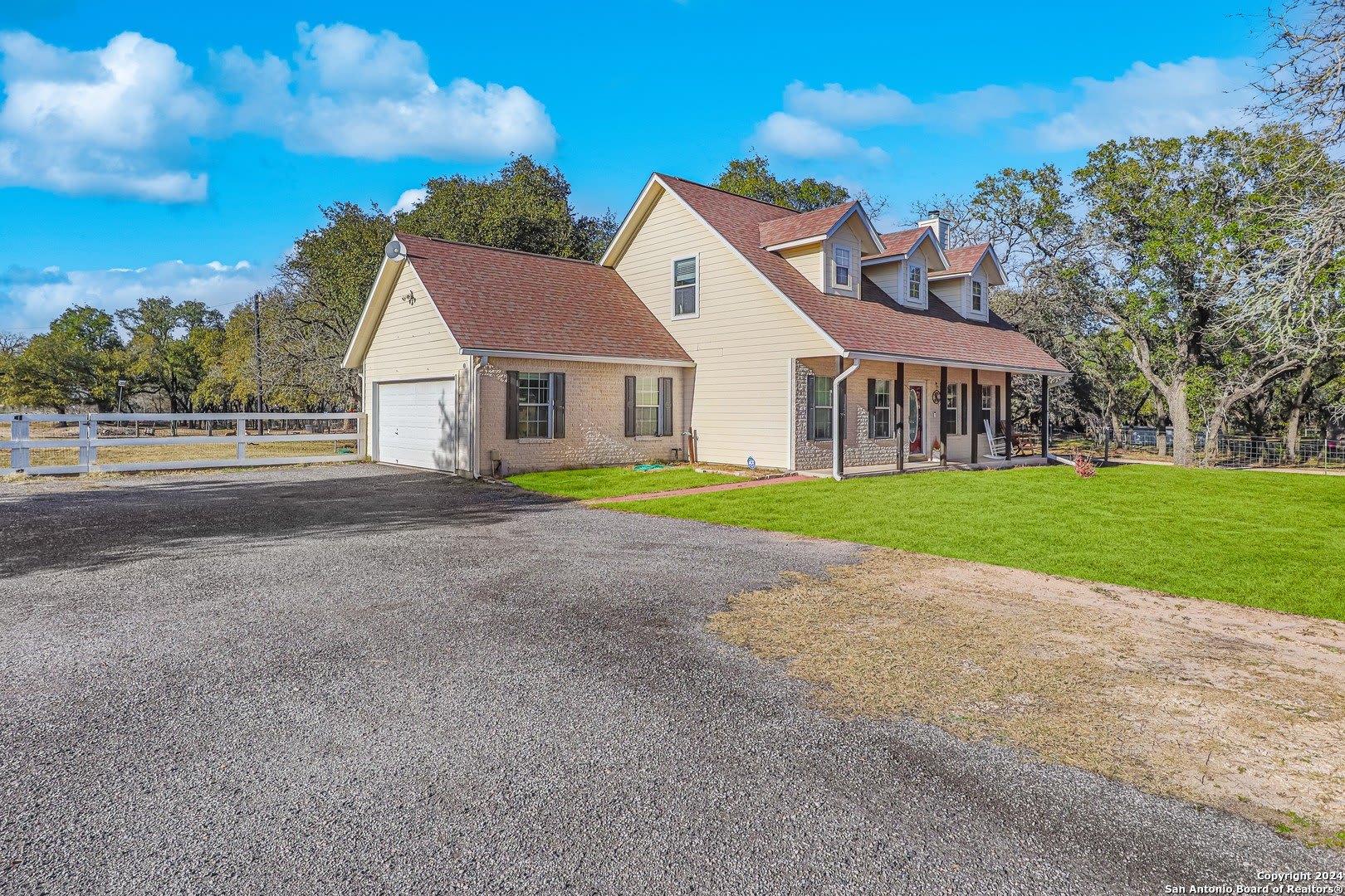 1561 COUNTY ROAD 320 – photo 2