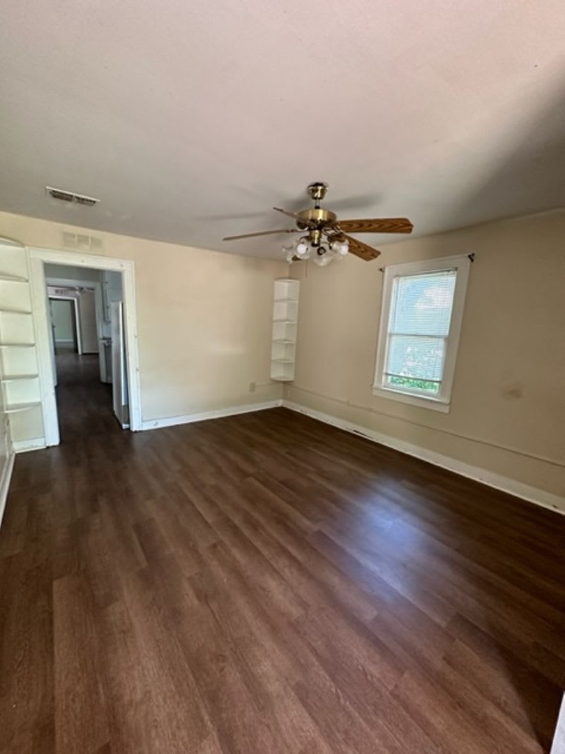 934 Ballinger – photo 3