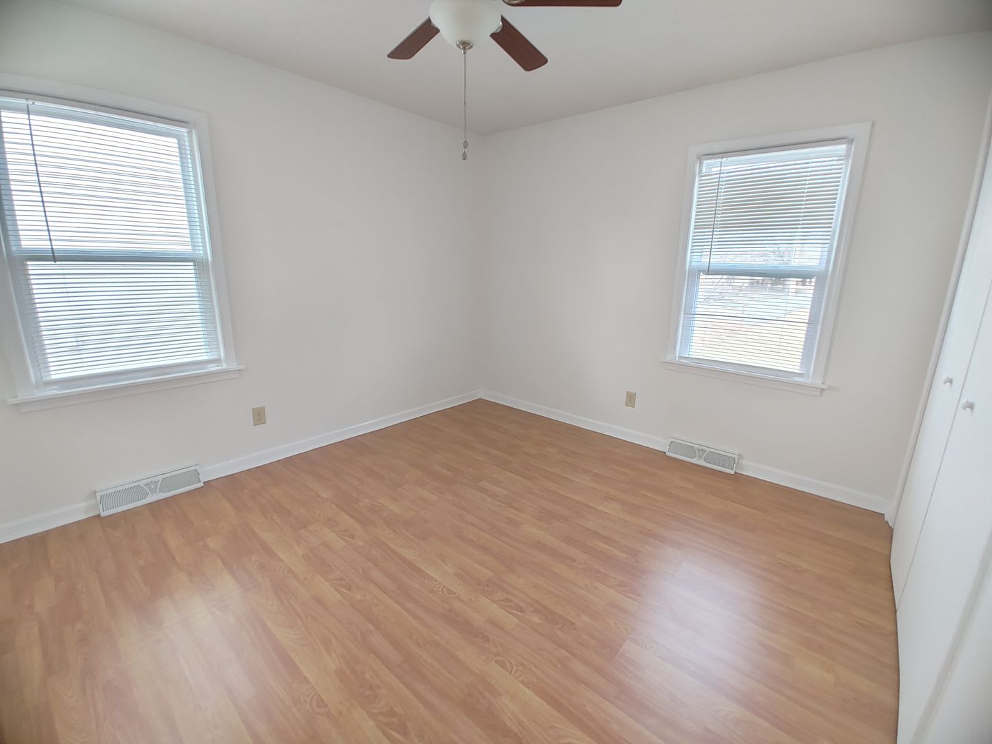 Charming 2 Bedroom 2 Bathroom House! – photo 5