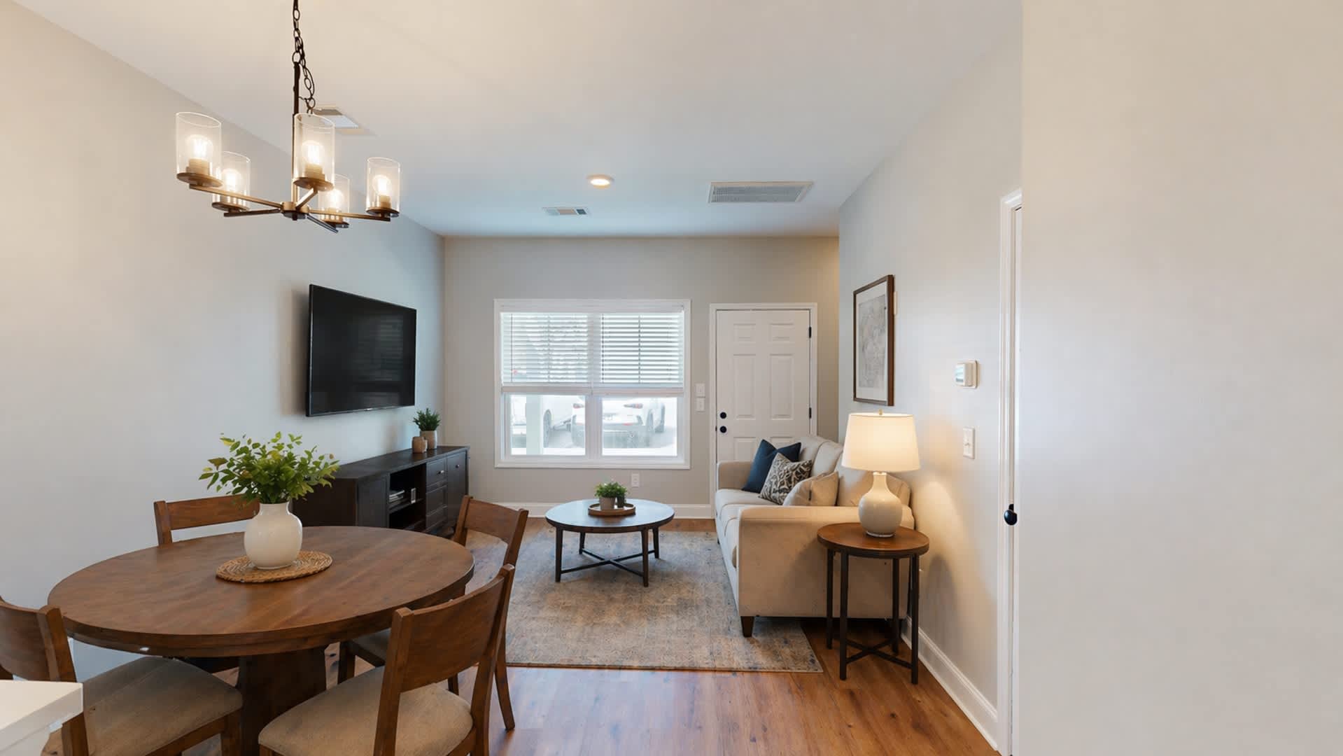 Columbia, TN Two Bedroom Townhome With Flex Room! – photo 3