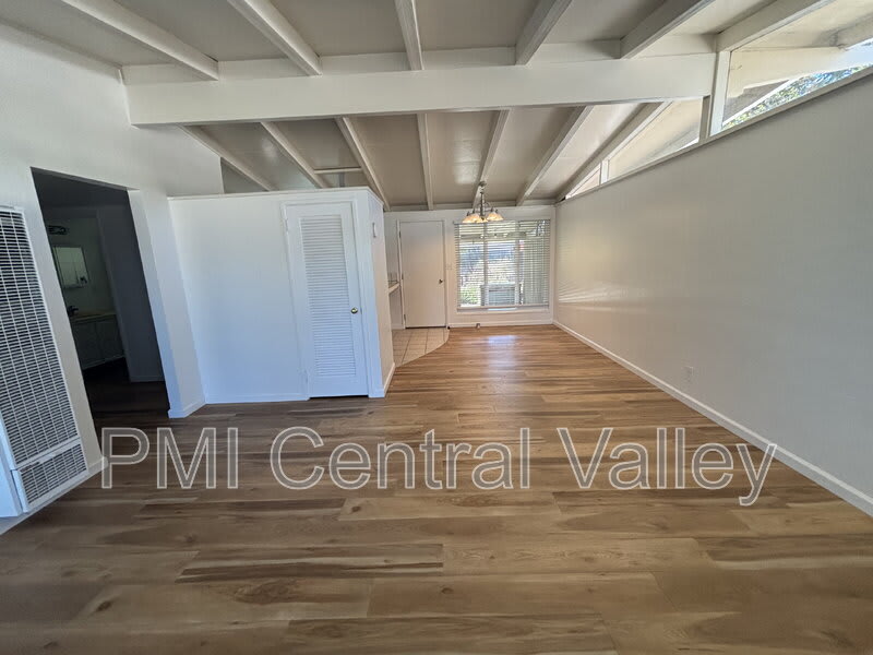 944 Bridgewood Way – photo 5