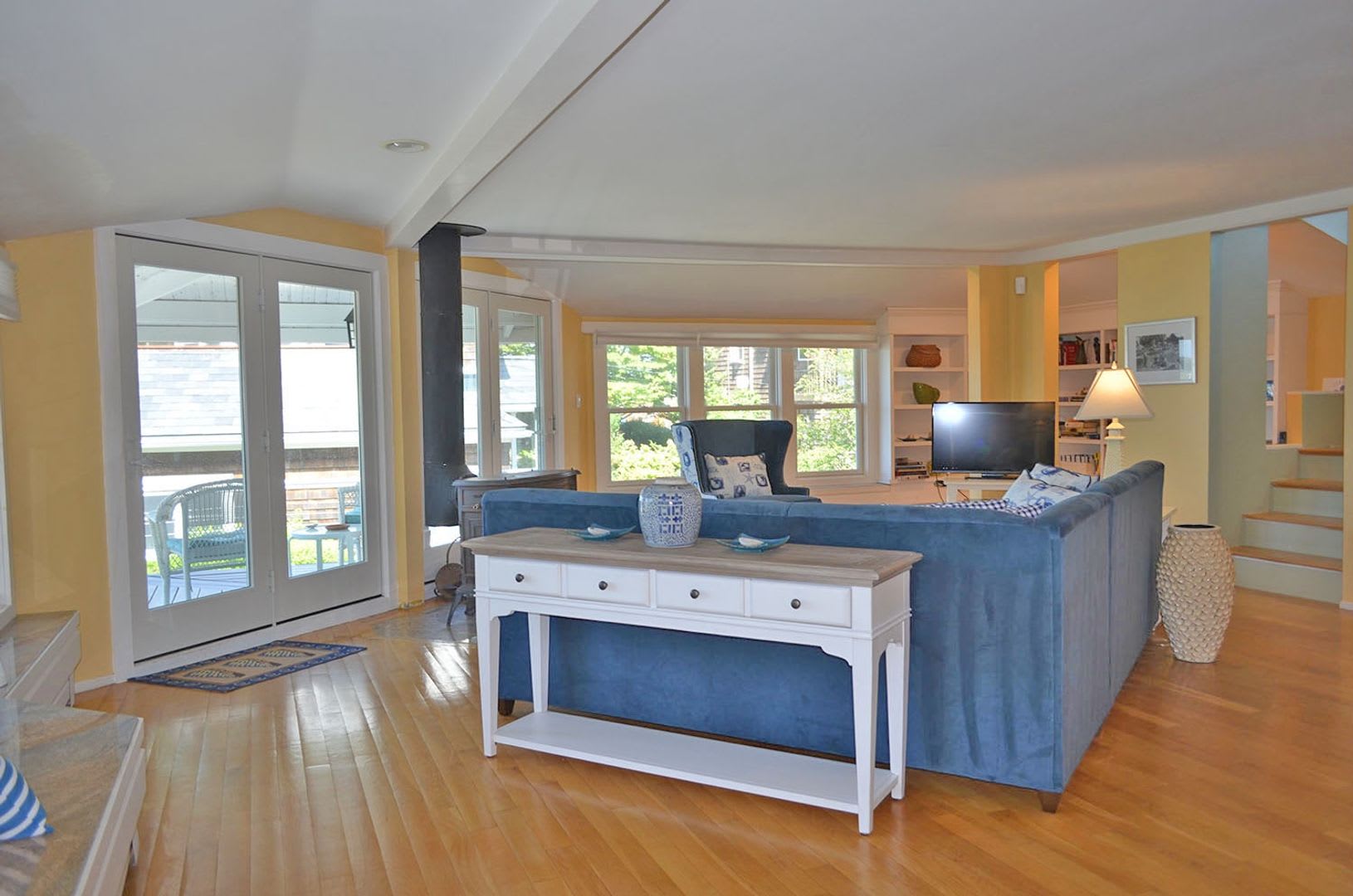 Waterfront Winter Rental: Sunset Cove (Utilities Included) – photo 5