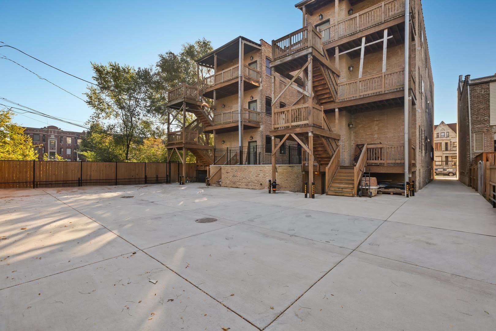 442 E 48th Street – photo 2