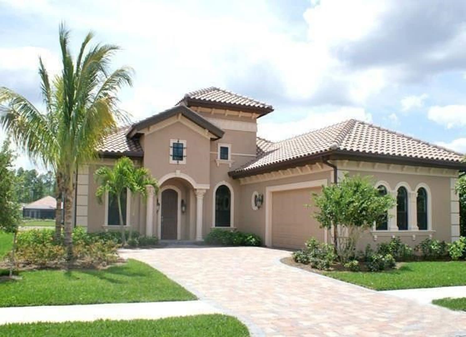 ** AVAILABLE AGAIN FOR DEC- FEBRUARY 2027 ** 3 PLUS A DEN AND ELECTRIC HEATED POOL HOME ** – photo 1