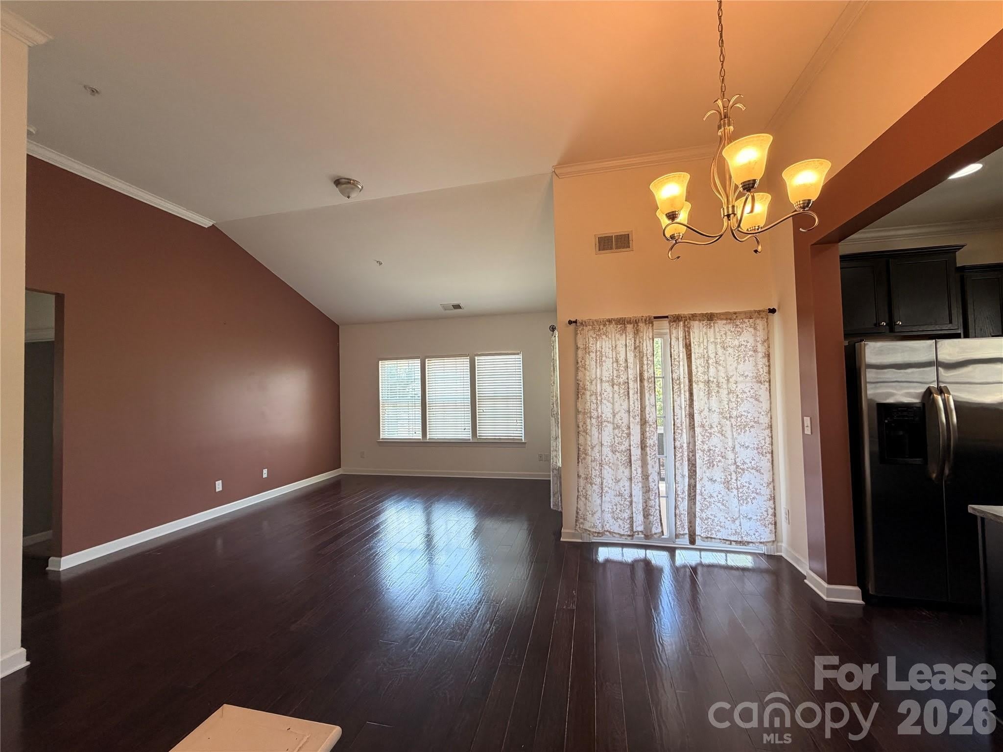 14635 Juventus Street – photo 2