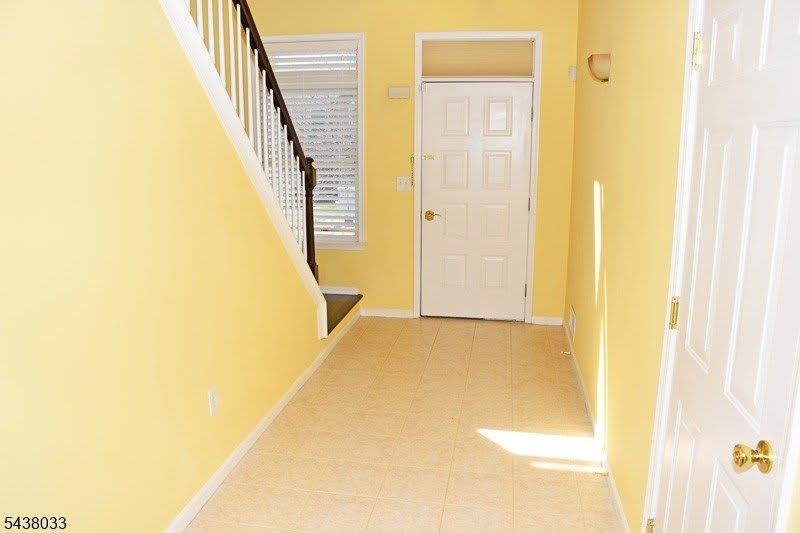 125 Springhill Dr – photo 2