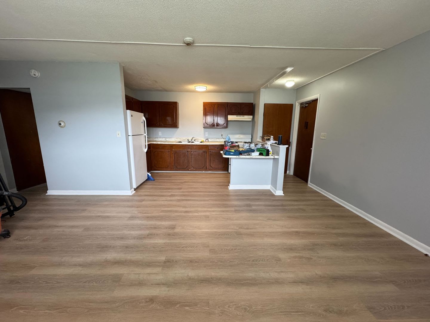 382-384 River St – photo 2