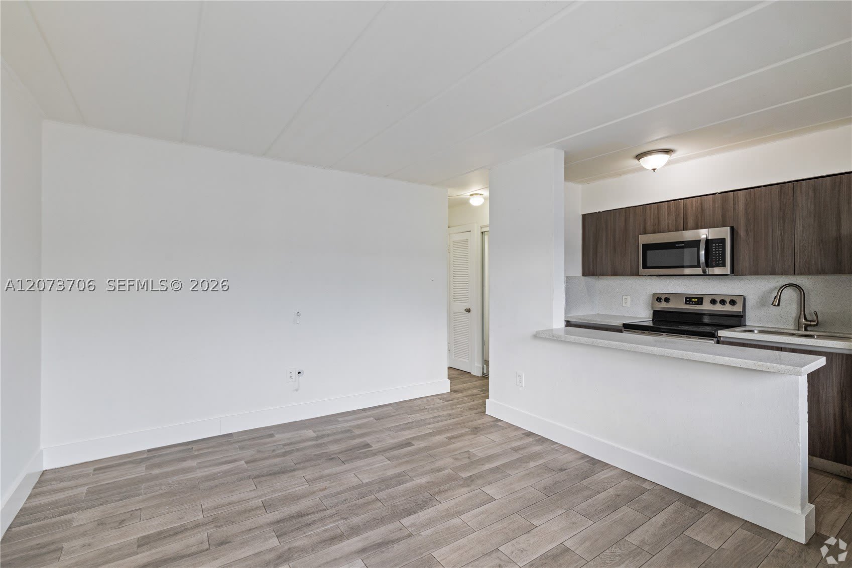 734 NW 80th St – photo 5
