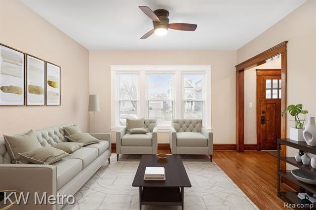 434 N CENTER Street – photo 2