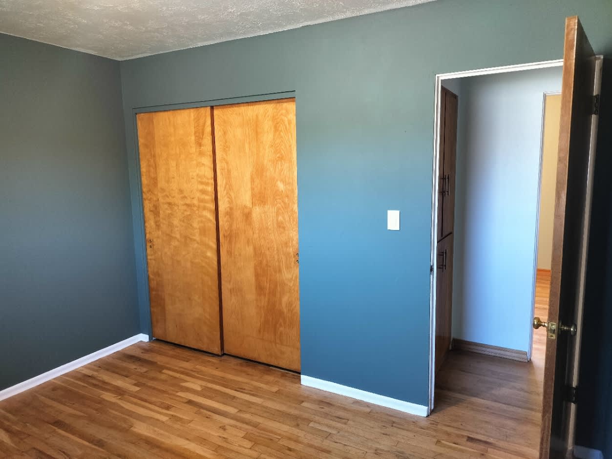 Room for Rent 1125 Maple Drive – photo 1