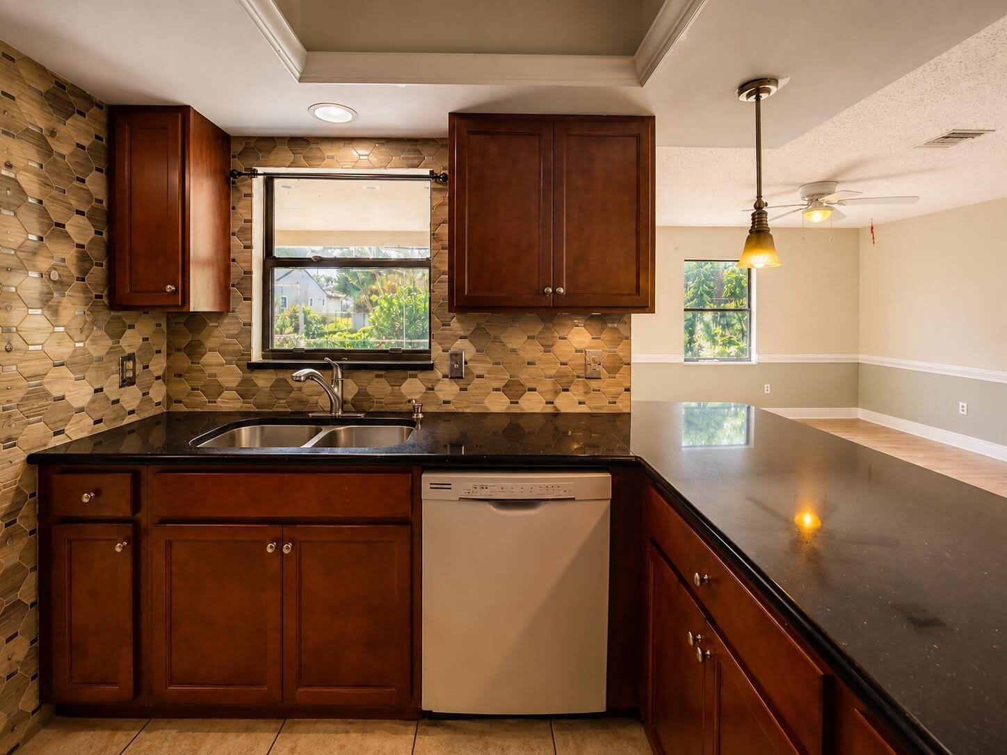 342 NW CURTIS Street – photo 5