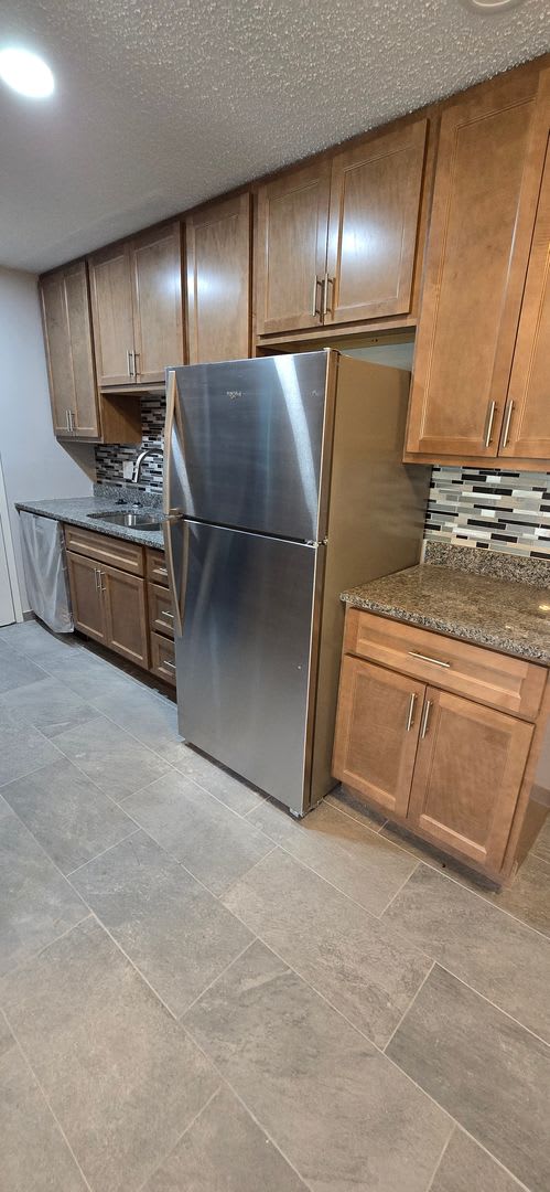 Beautifully Renovated Two Bedroom Condo In Ladue School District – photo 2