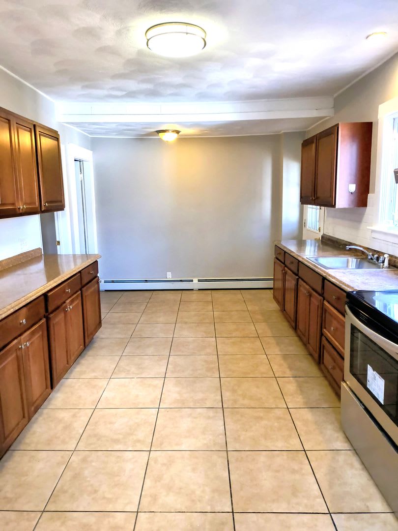 *****Cranston/Eden Park – Four Bed Duplex – photo 4