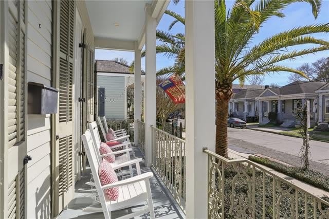 6075 LAUREL Street – photo 3