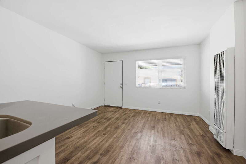 4674 Bancroft Street – photo 2