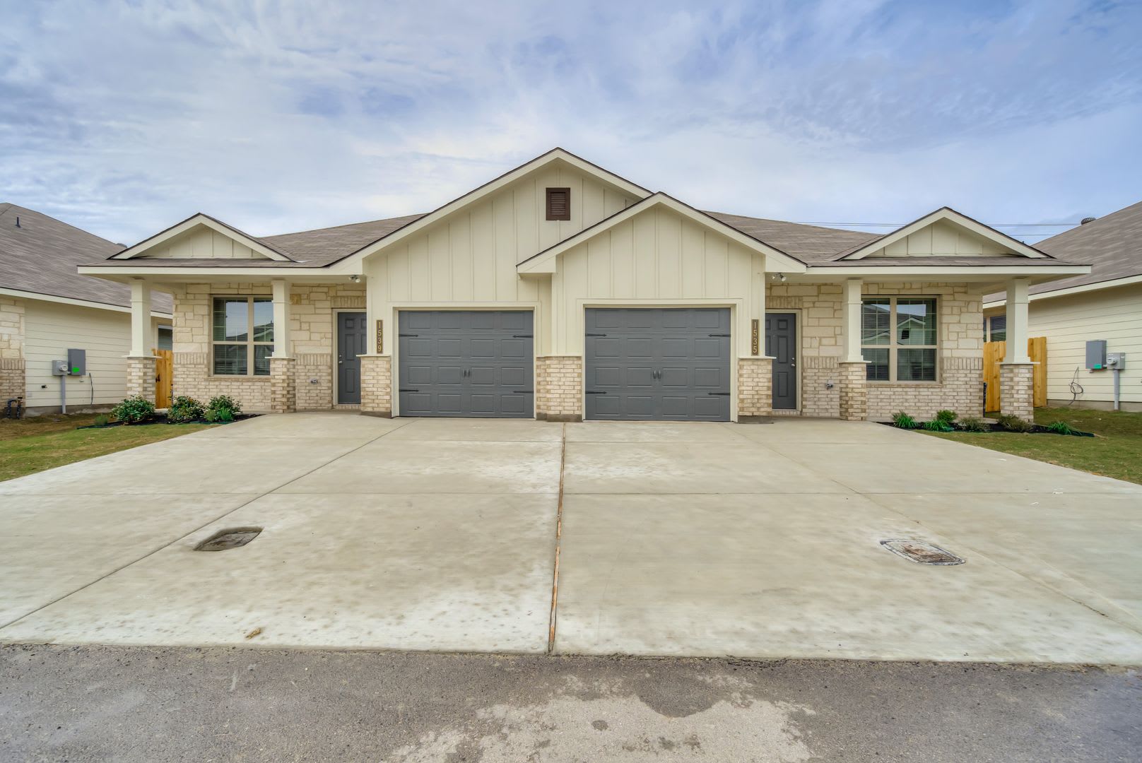 1571 Case Rd – photo 2