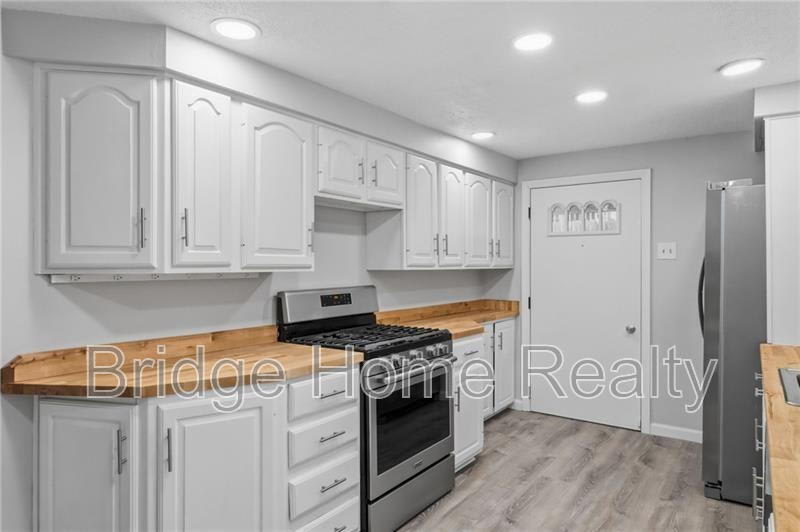 228 Sylvan Walk – photo 2