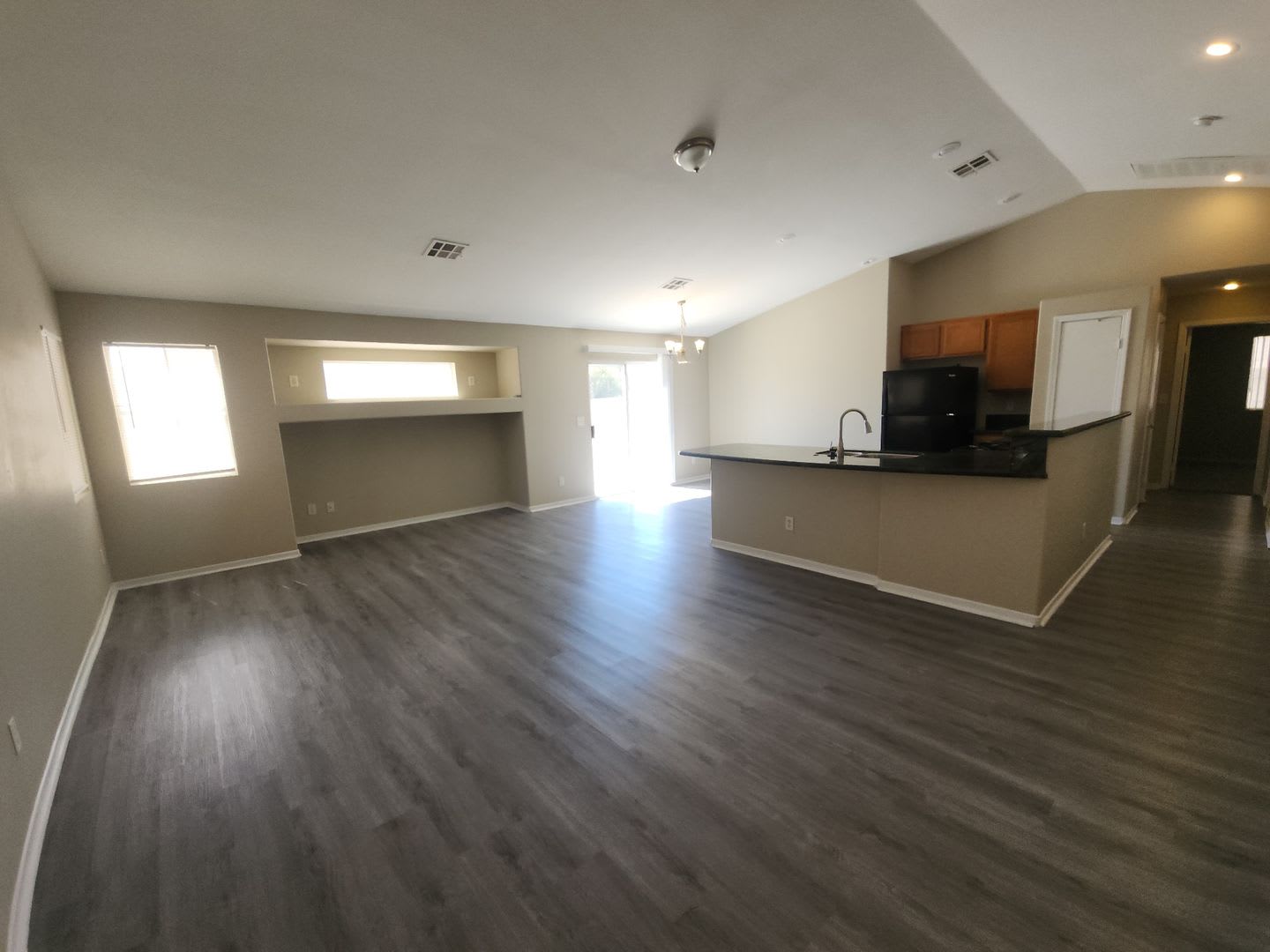 Great Single Story with Open Floorplan in North Las Vegas – photo 4