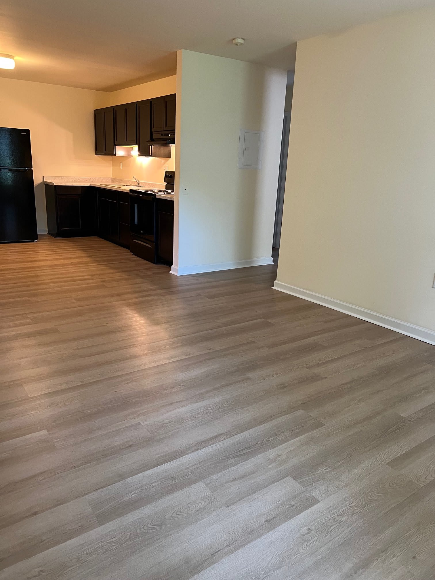 1524 Bertha Ln – photo 3