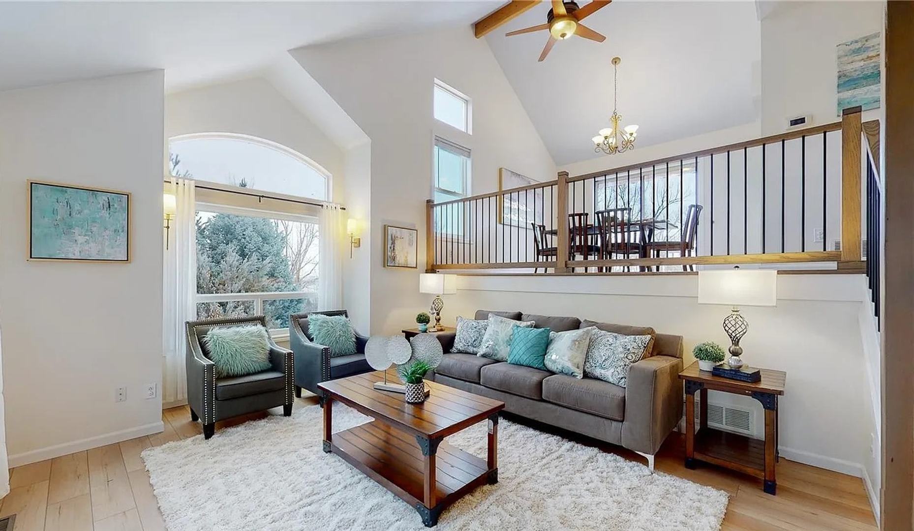 Stunning 5Bed 3 5Bath Modern Home On Spacious Lot In Quiet Boulder Cul De Sac – photo 4