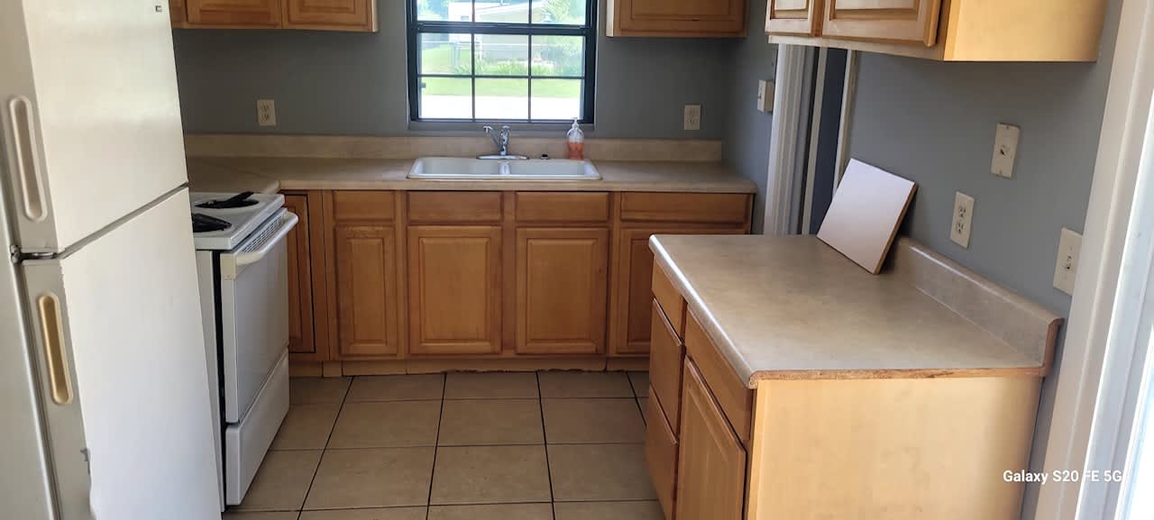 514 W Clermont Dr – photo 2