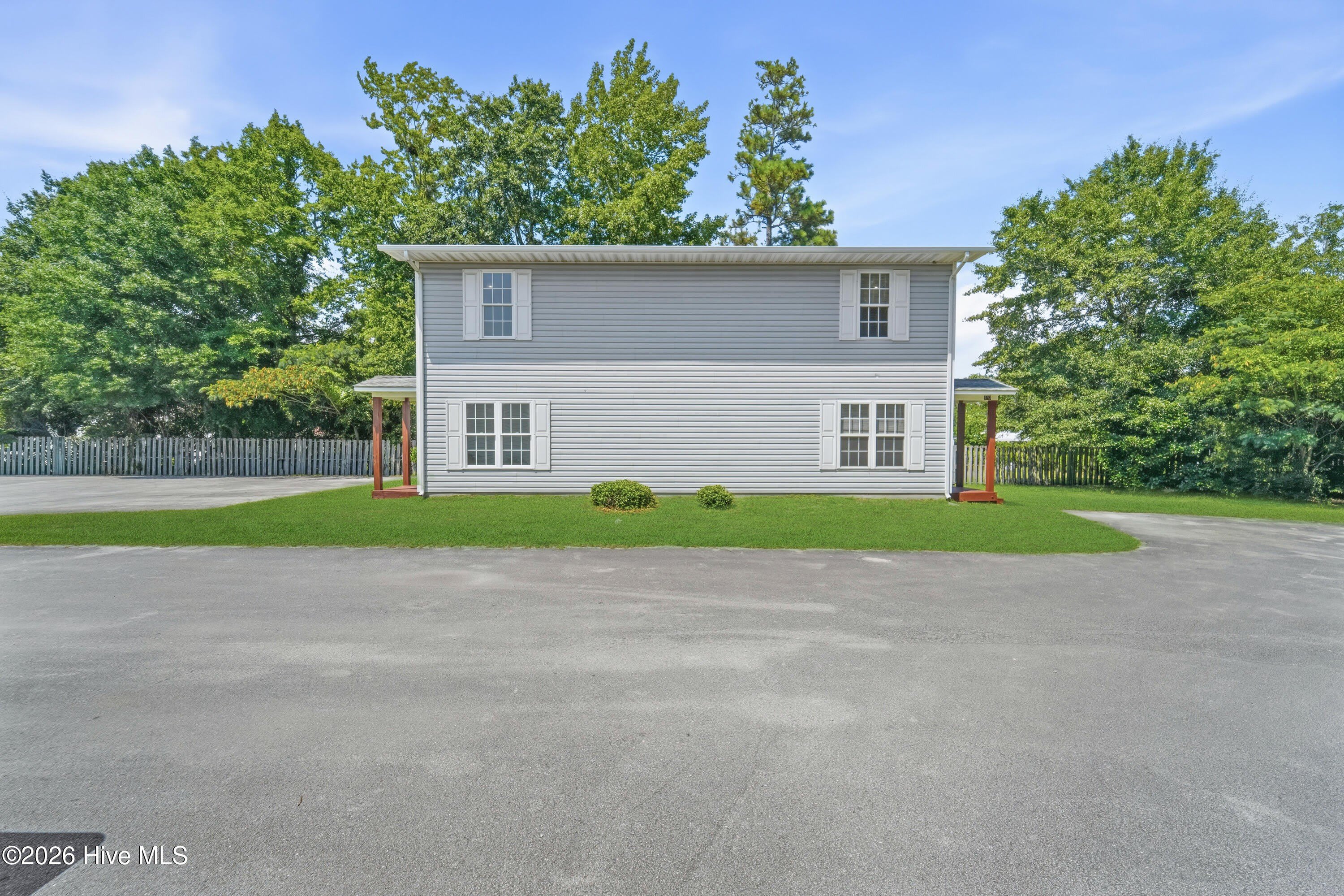 301 Johns Way – photo 2