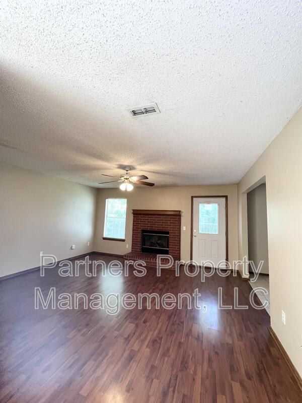 3089 Mica Street – photo 3