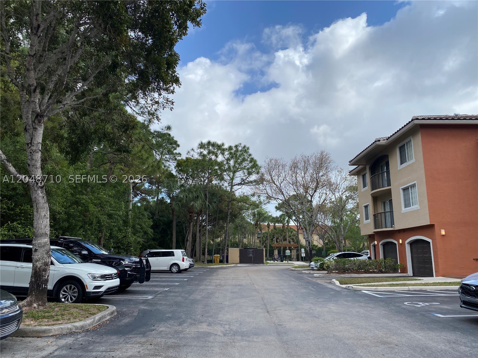 4177 N Haverhill Rd – photo 4