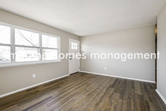 448 Holly Drive – photo 3