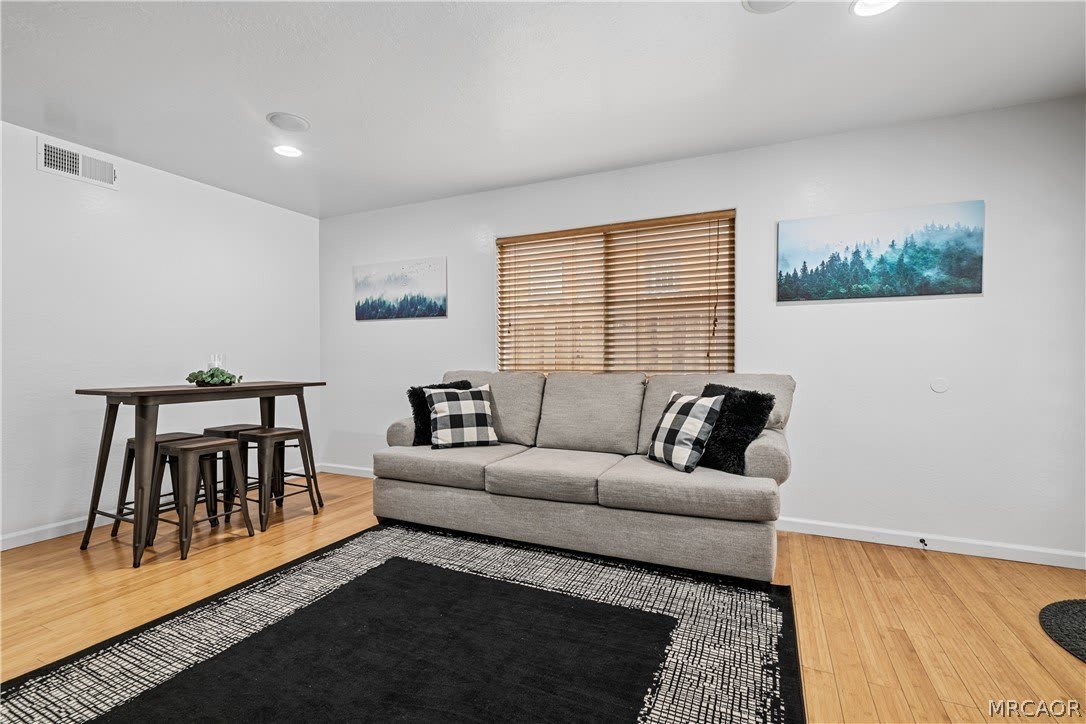 759 Los Angeles Avenue – photo 5