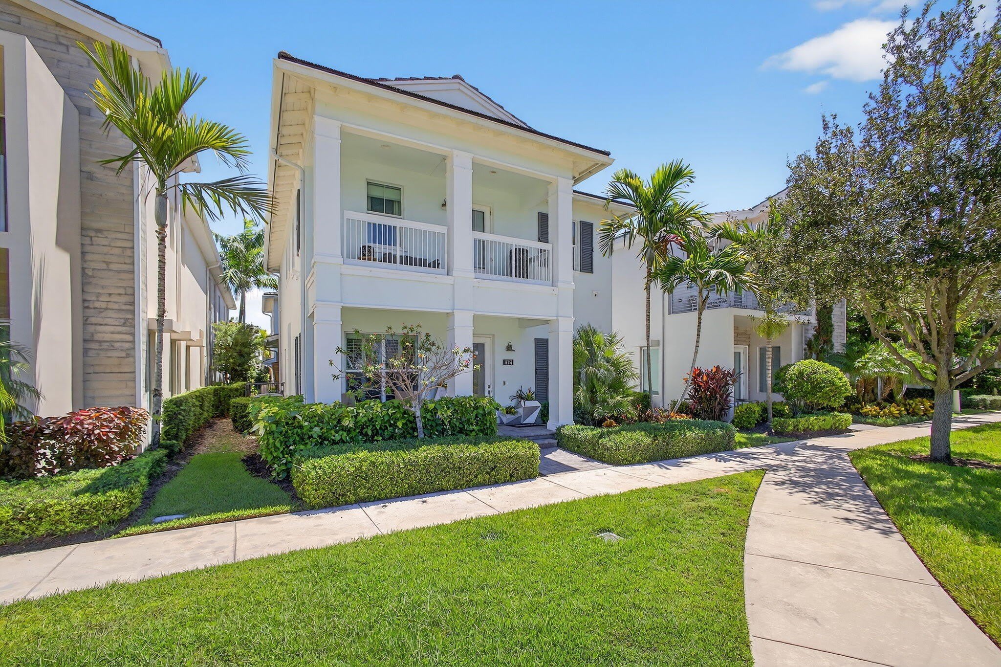1026 Faulkner Terrace – photo 3