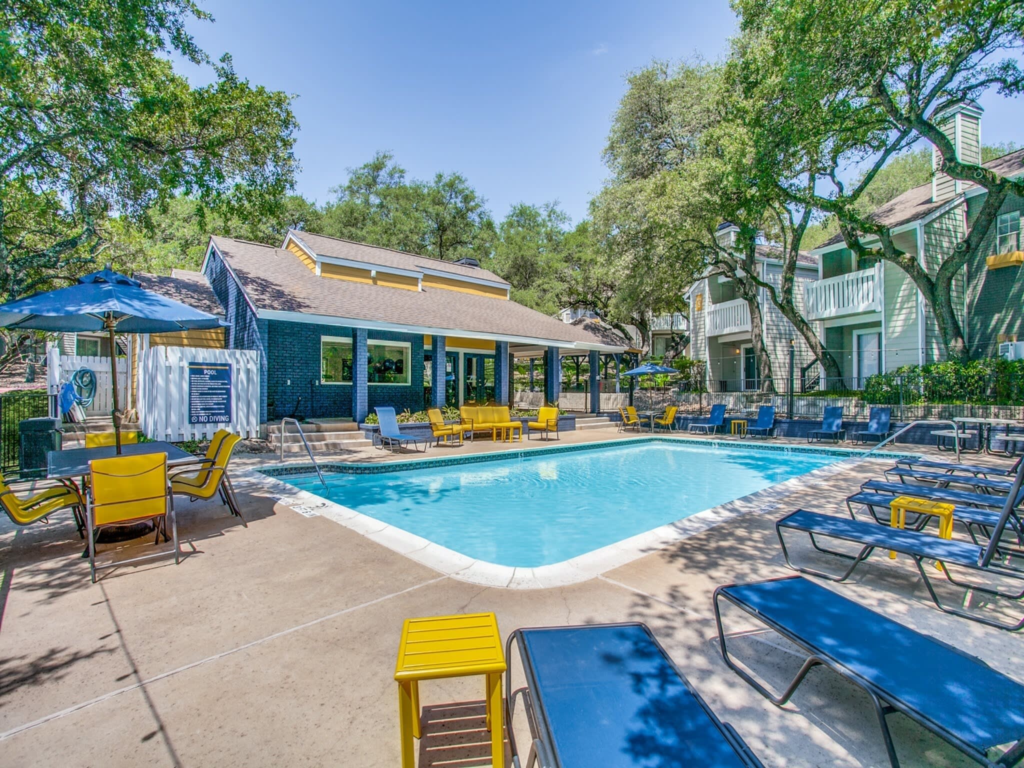 The Joseph At Huebner – photo 3