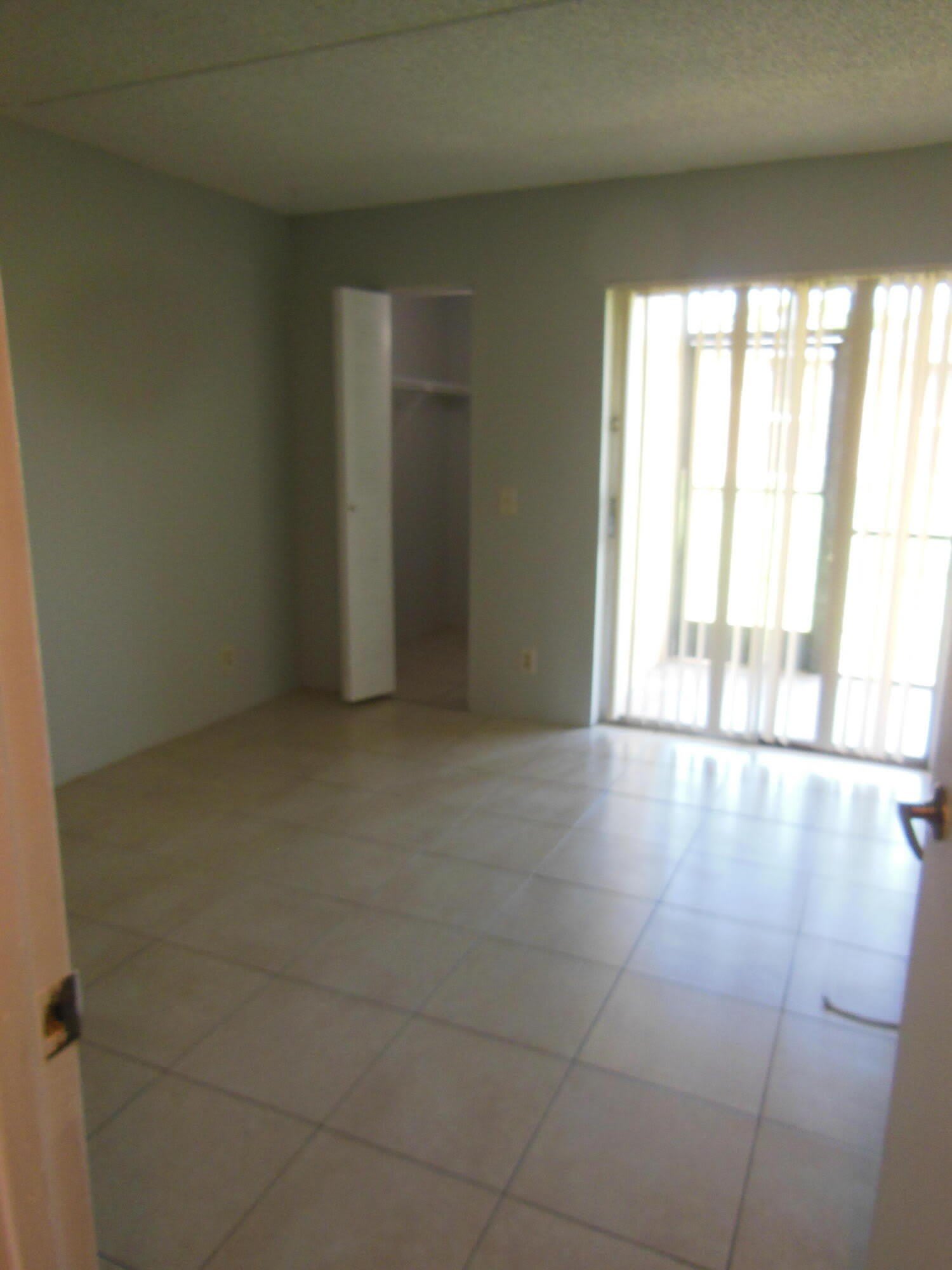 709 Meadows Circle – photo 5