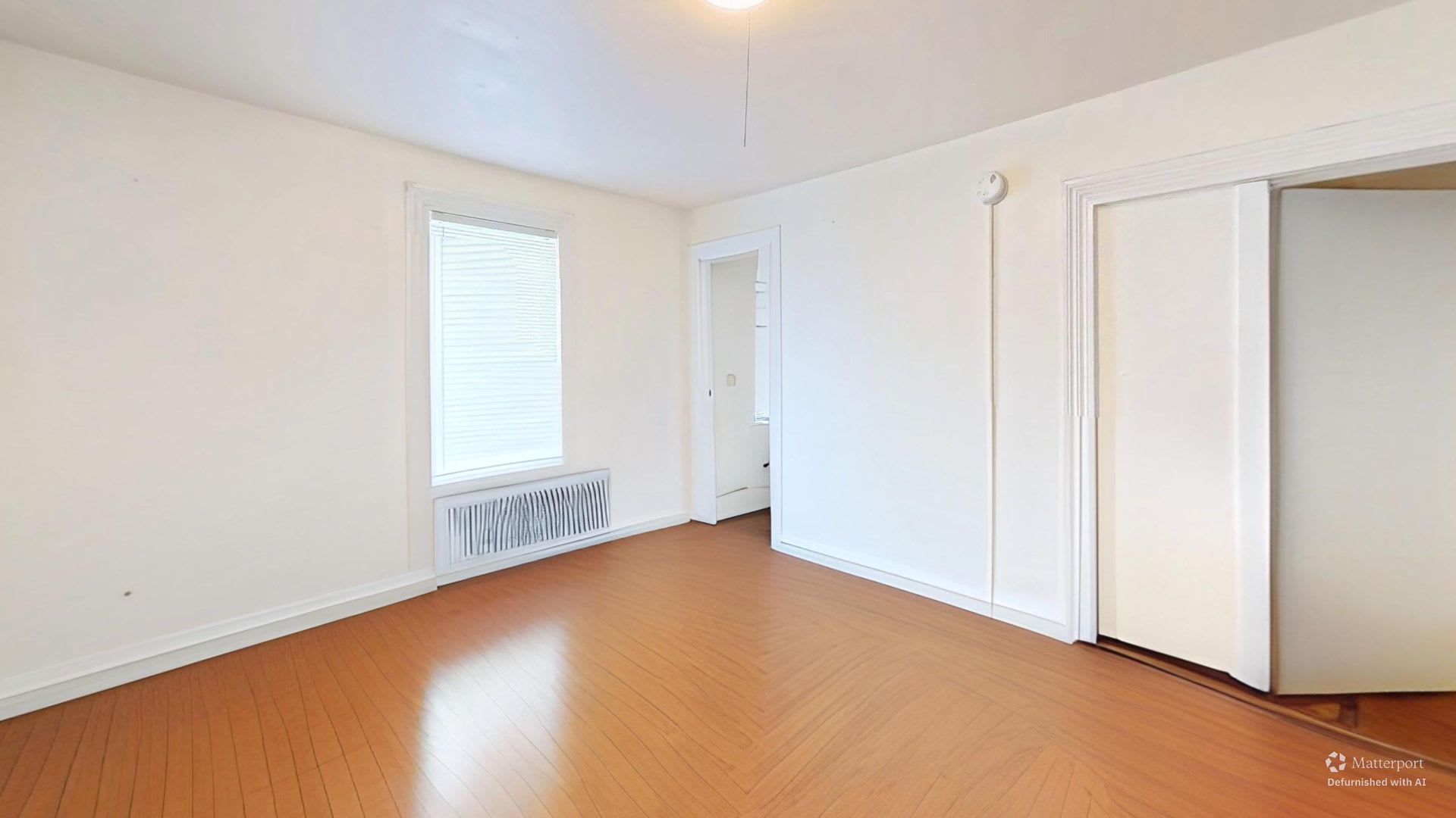 Spacious 5-Bedroom, 4-Bathroom Home 1 MONTH FREE RENT ( 10 Walnut St) – photo 4