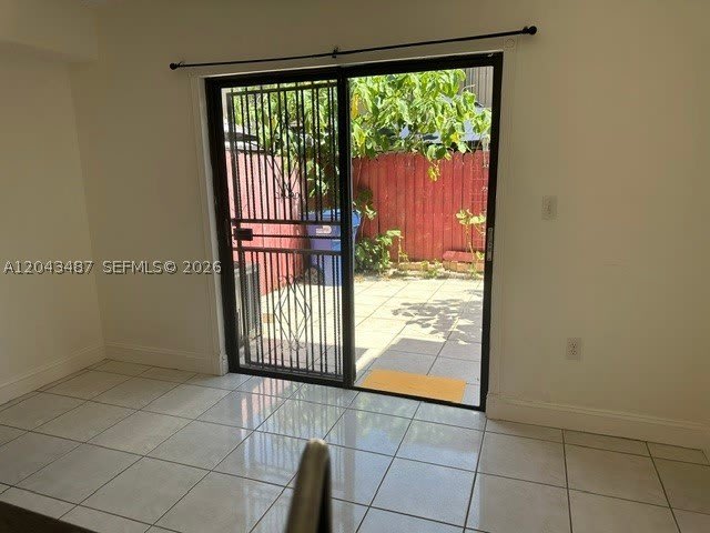 1819 SW 107th Ave – photo 4