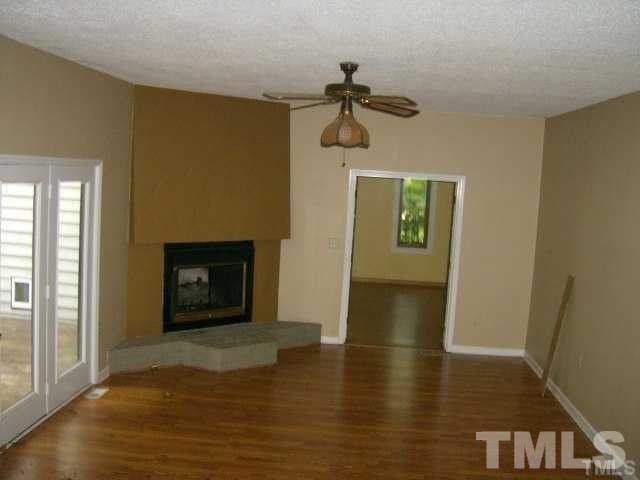 4623 Renfrew Drive – photo 2