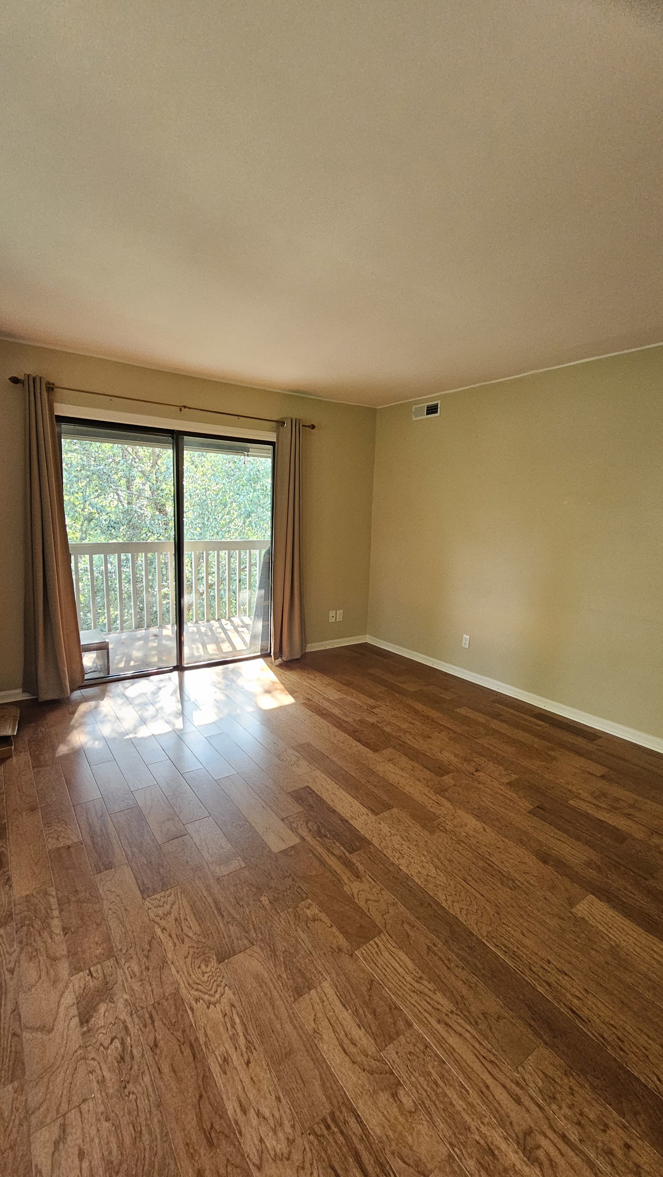 2502 Vineyard Blvd – photo 4