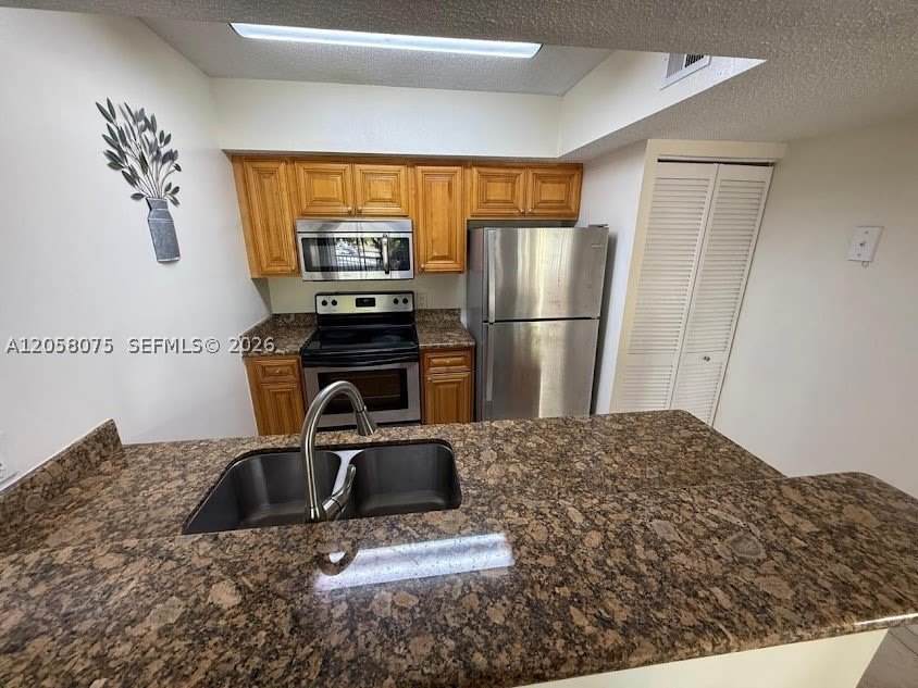 5612 Rock Island Rd – photo 5
