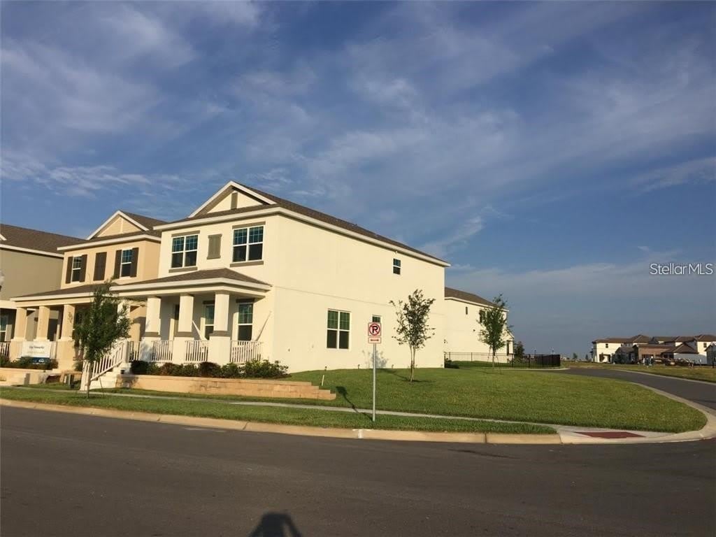 9350 WOODCRANE Drive – photo 2