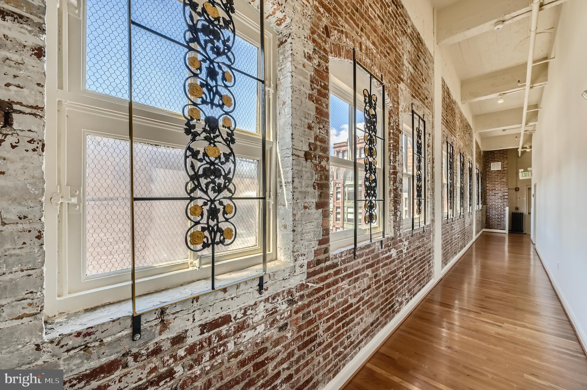 311 W BALTIMORE Street – photo 3