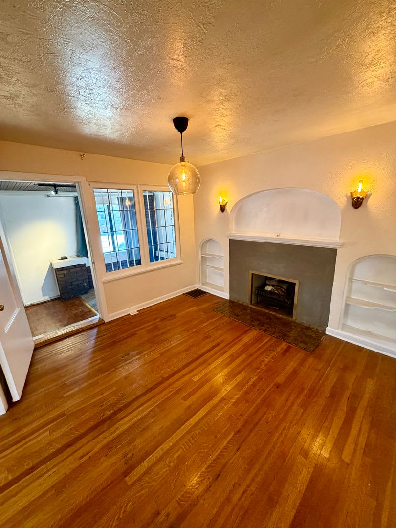 Bungalow Office 2 Bedroom 2 Bath – photo 3