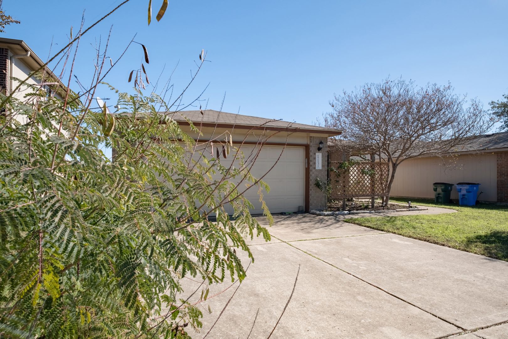 Delightful Convenient 3 Bedroom 2 Bath Home In Pflugerville – photo 2